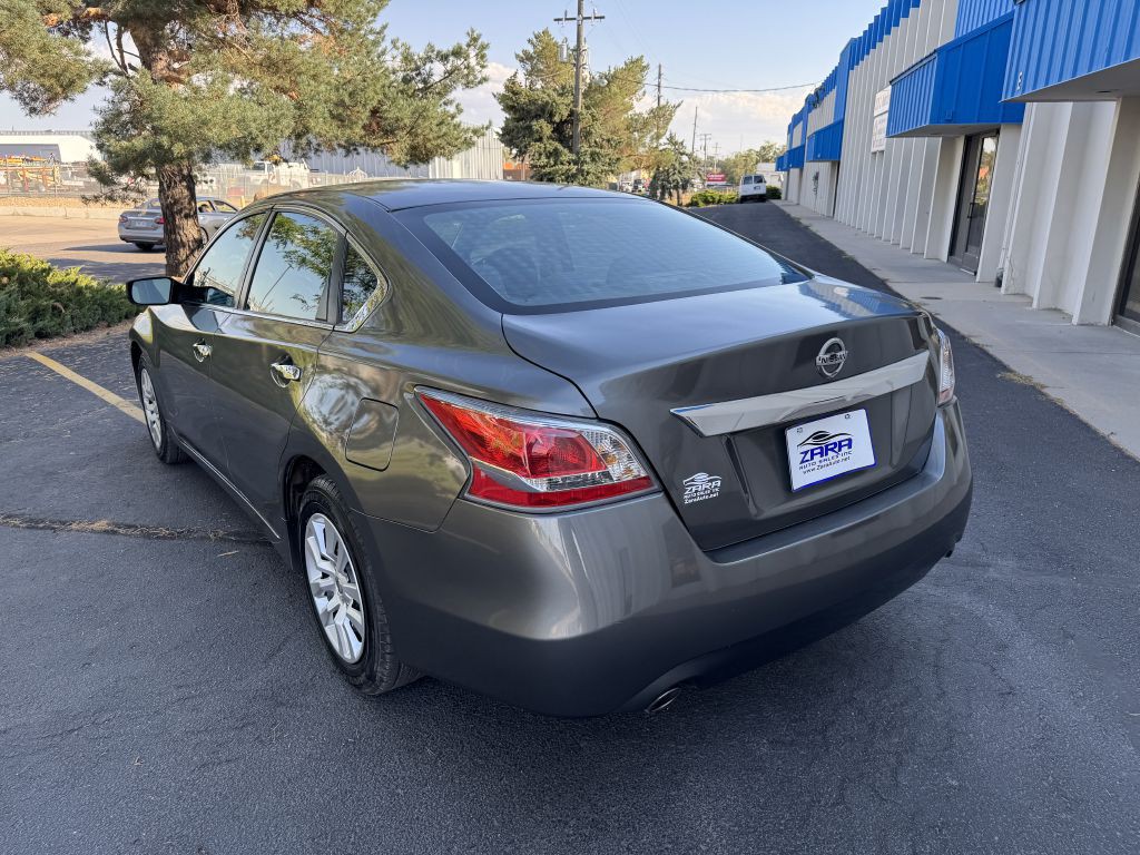 2015 Nissan Altima Image 5