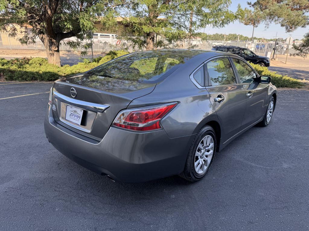 2015 Nissan Altima Image 7