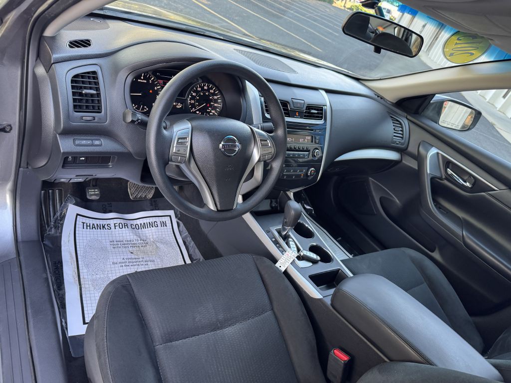 2015 Nissan Altima Image 14