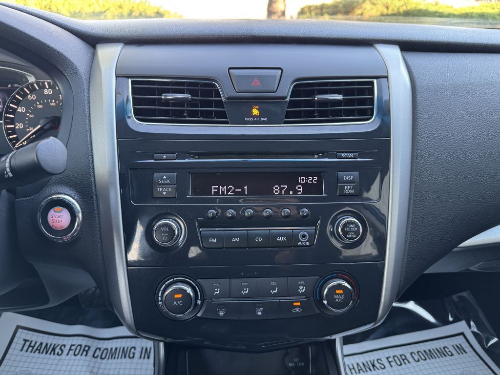 2015 Nissan Altima Image 18