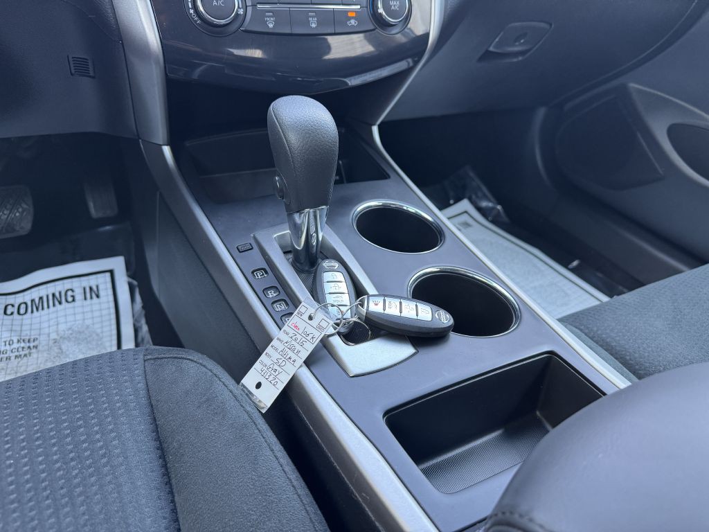 2015 Nissan Altima Image 19