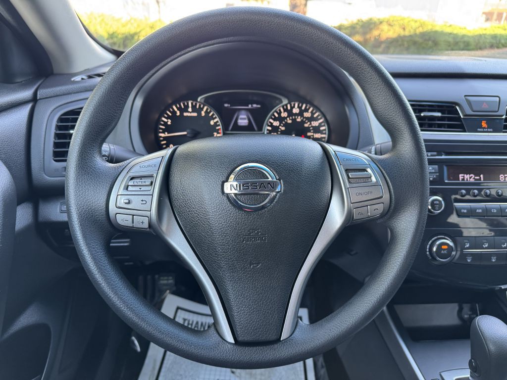 2015 Nissan Altima Image 20
