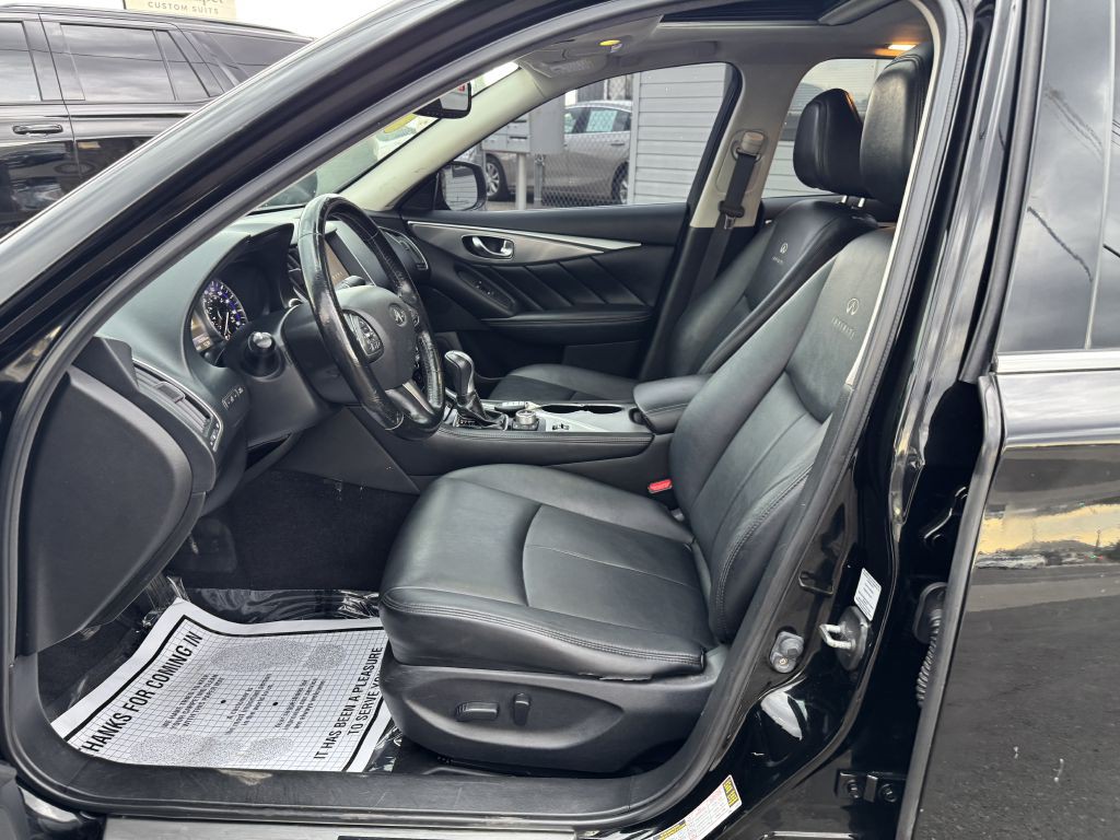 2014 INFINITI Q50 Image 11
