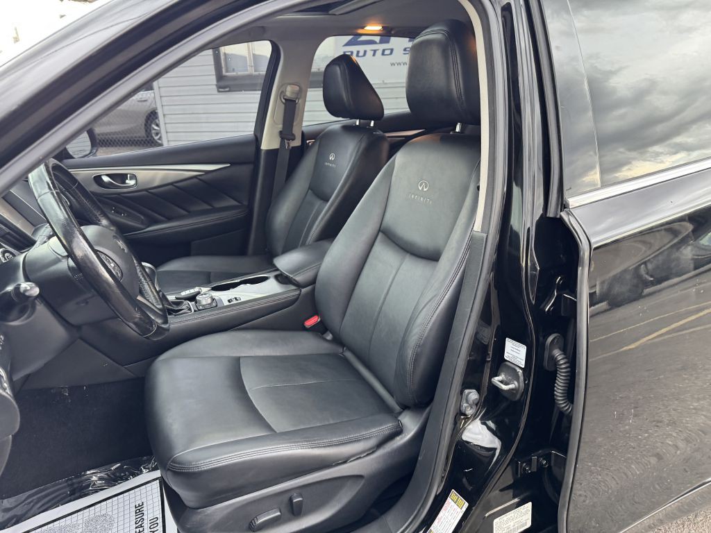2014 INFINITI Q50 Image 12