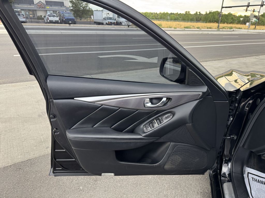 2014 INFINITI Q50 Image 15