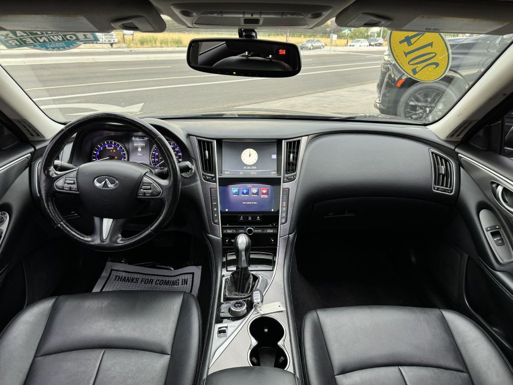2014 INFINITI Q50 Image 17