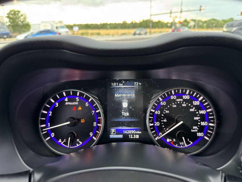 2014 INFINITI Q50 Image 21