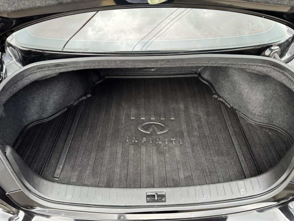 2014 INFINITI Q50 Image 27