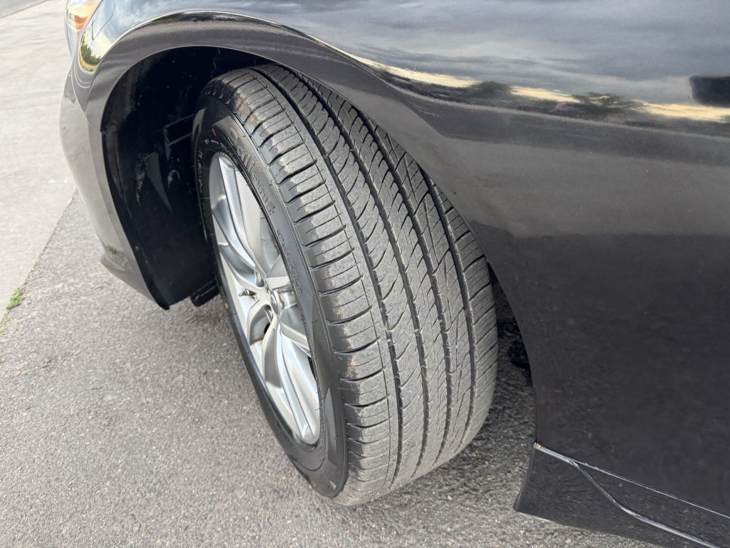 2014 INFINITI Q50 Image 29