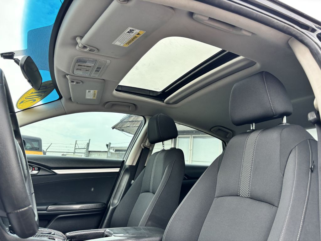 2016 Honda Civic Image 15