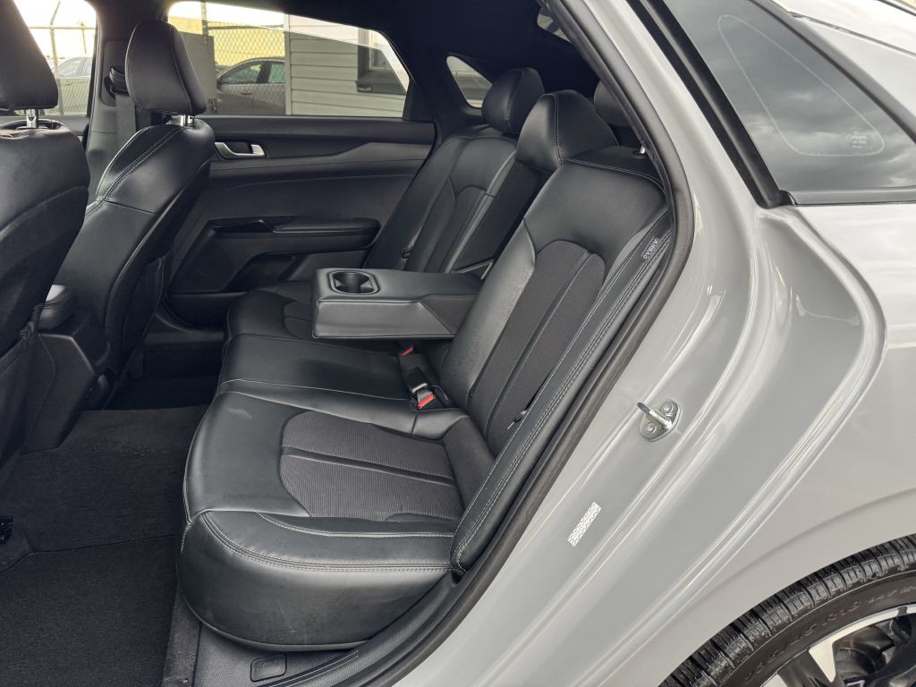 2024 Kia K5 Image 17