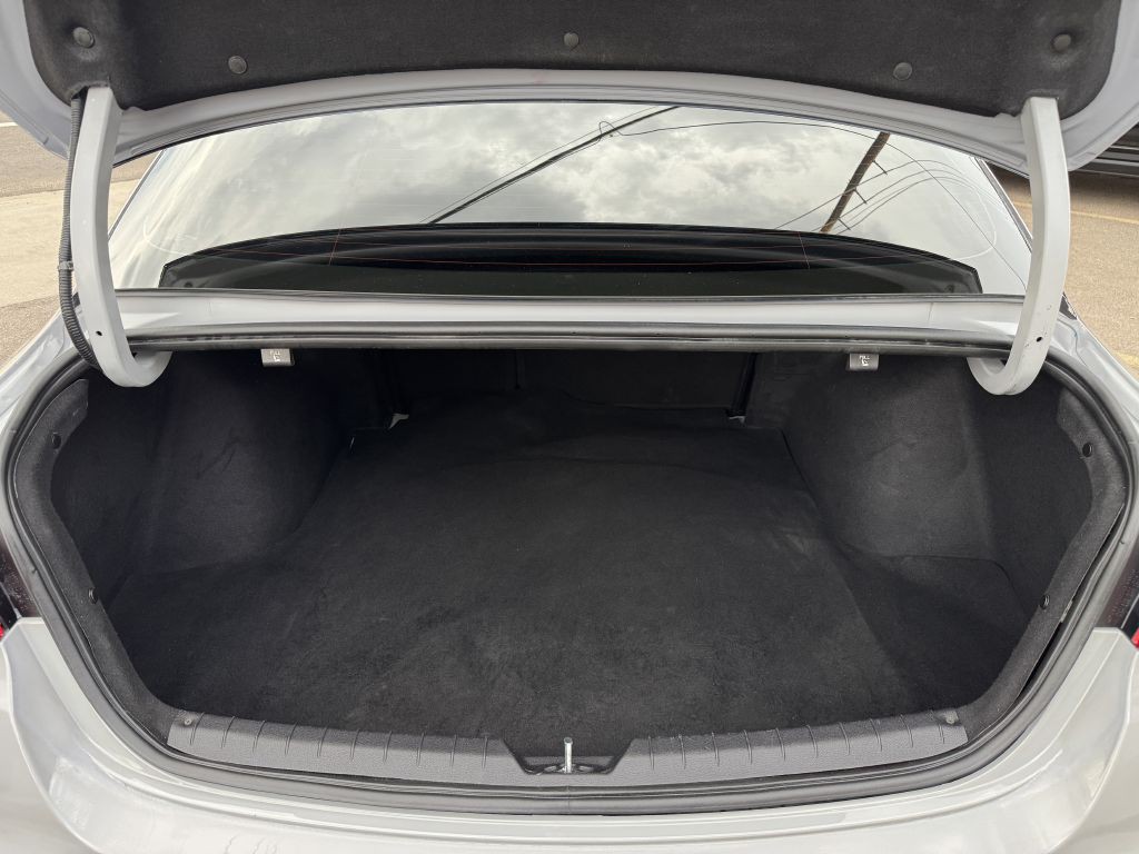 2024 Kia K5 Image 32