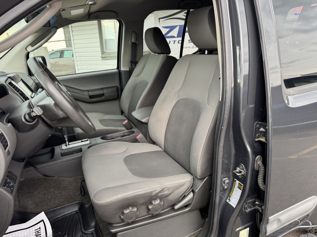 2012 Nissan Xterra Image 12