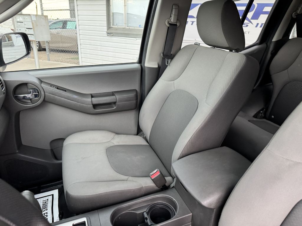 2012 Nissan Xterra Image 13