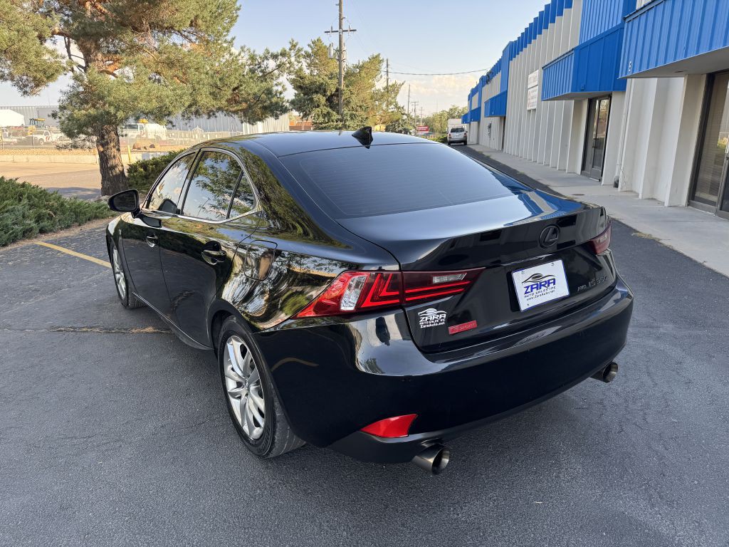 2015 Lexus IS 350 Image 5