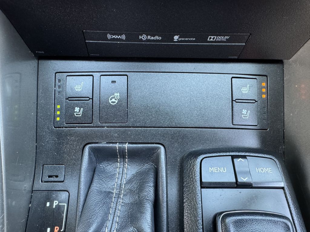 2015 Lexus IS 350 Image 26