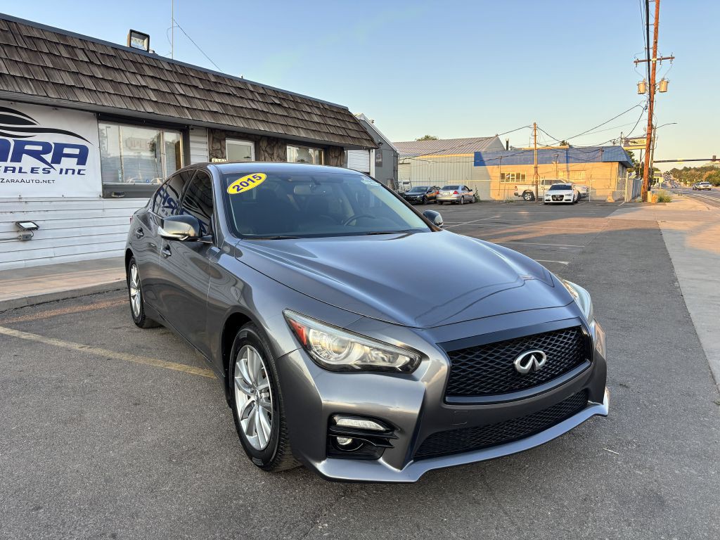 2015 INFINITI Q50 Image 9