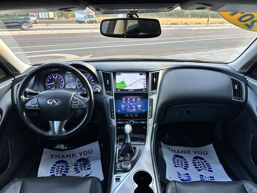 2015 INFINITI Q50 Image 18