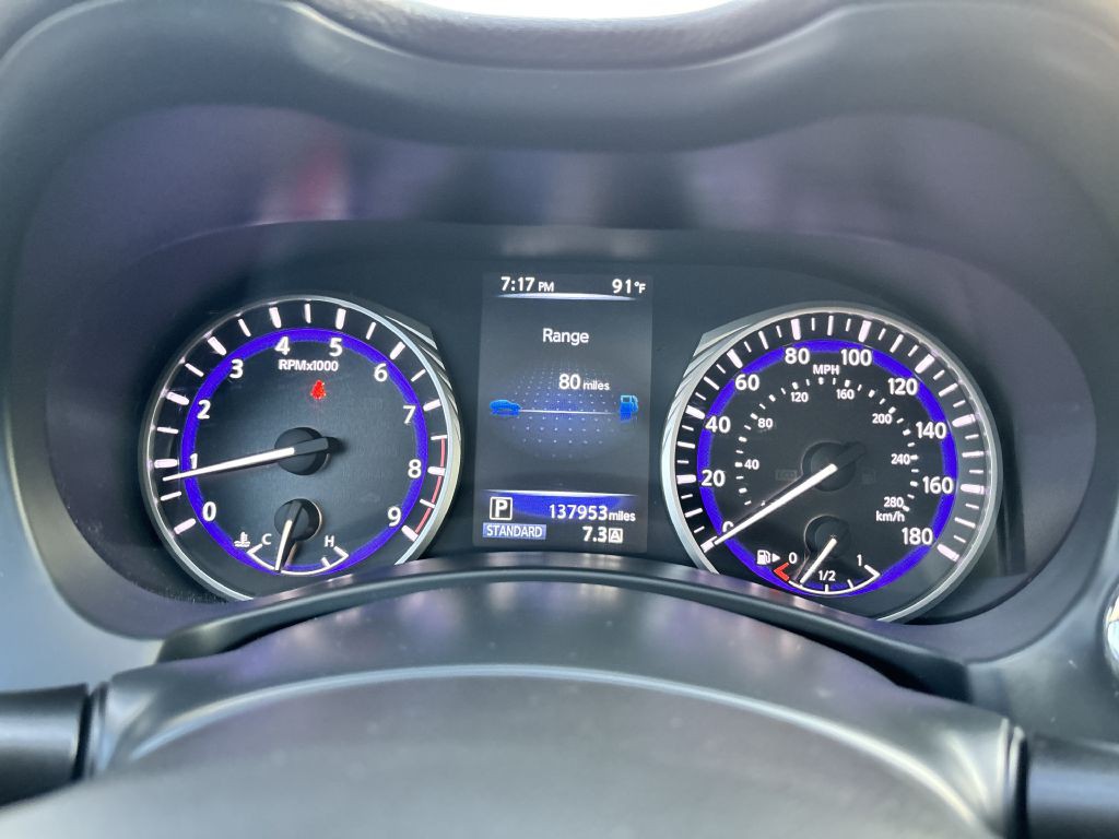 2015 INFINITI Q50 Image 23