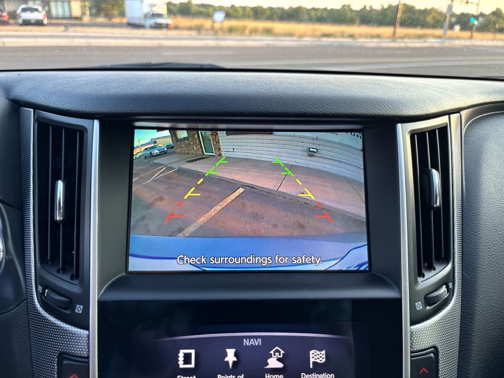 2015 INFINITI Q50 Image 25