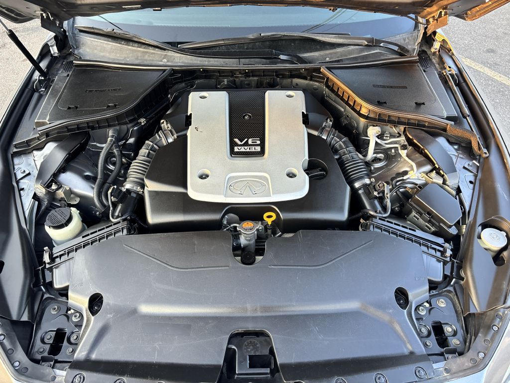 2015 INFINITI Q50 Image 26