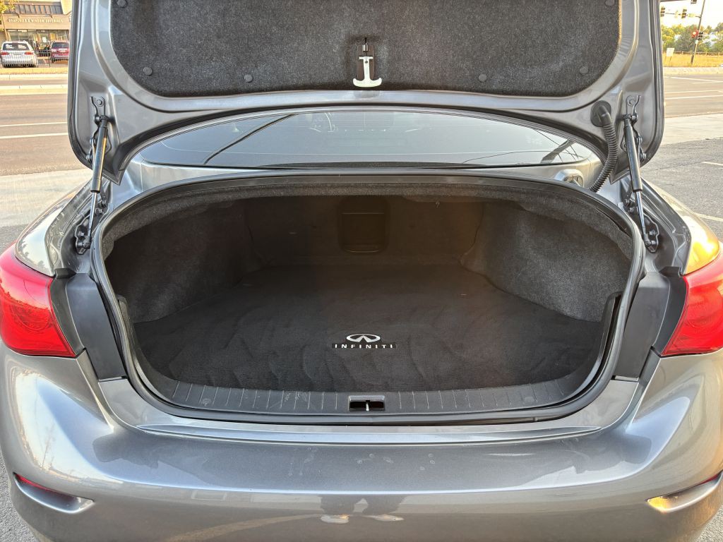 2015 INFINITI Q50 Image 27