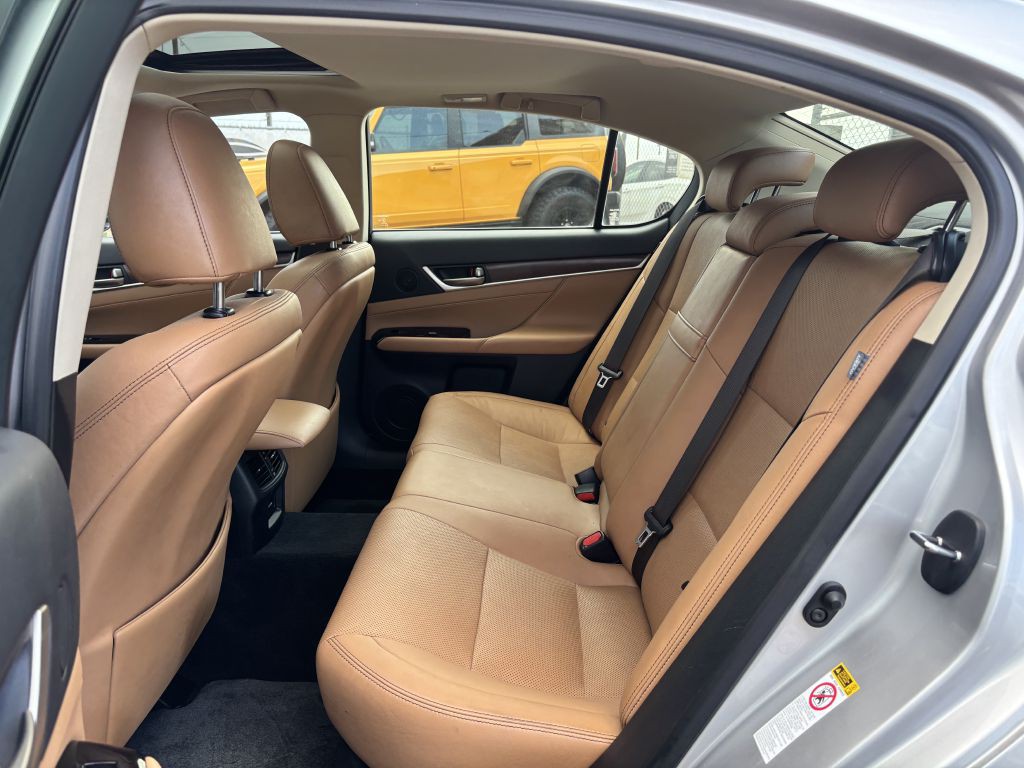 2015 Lexus GS 350 Image 17