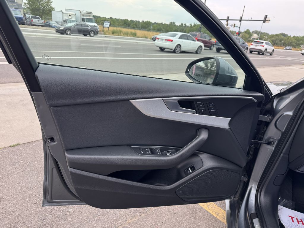 2017 Audi A4 Image 15