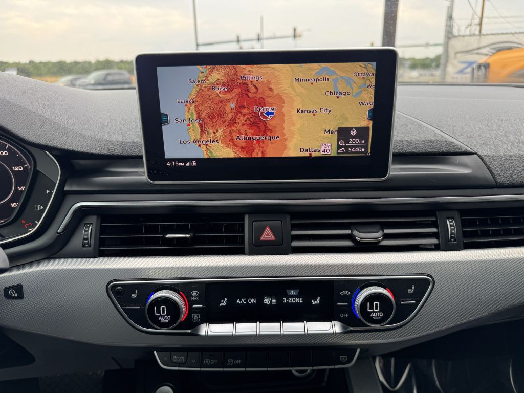 2017 Audi A4 Image 19