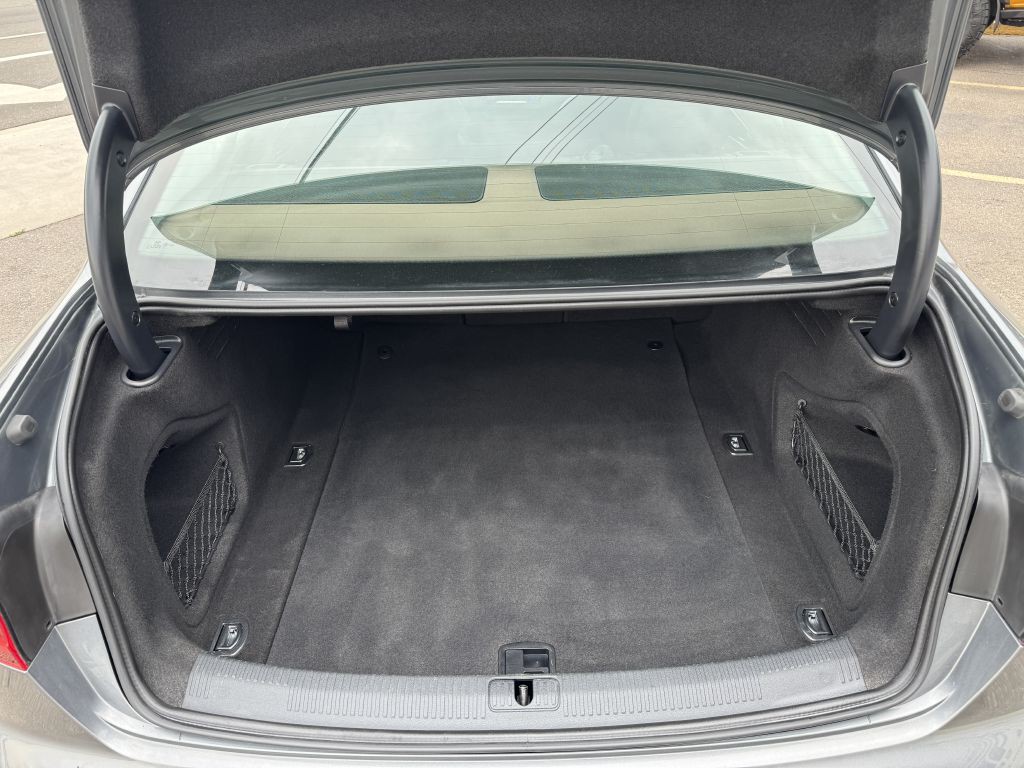 2017 Audi A4 Image 30