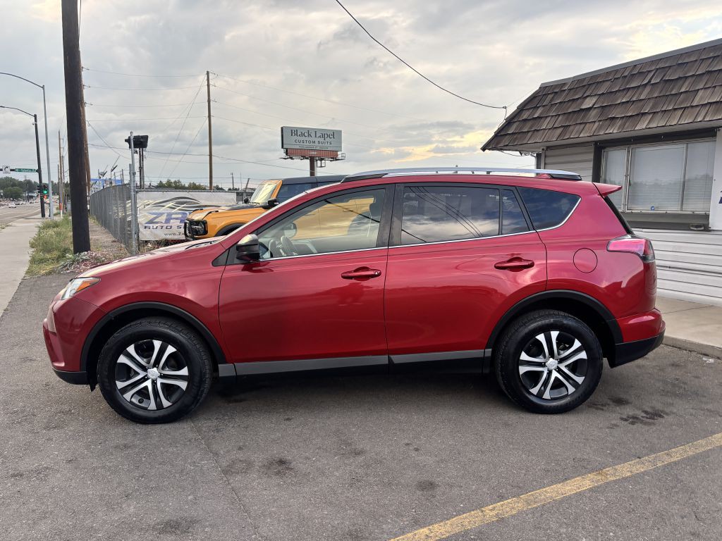 2017 Toyota Rav4 Image 4