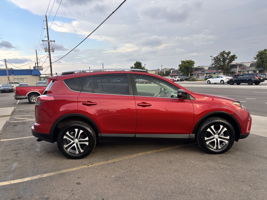 2017 Toyota Rav4 Image 8