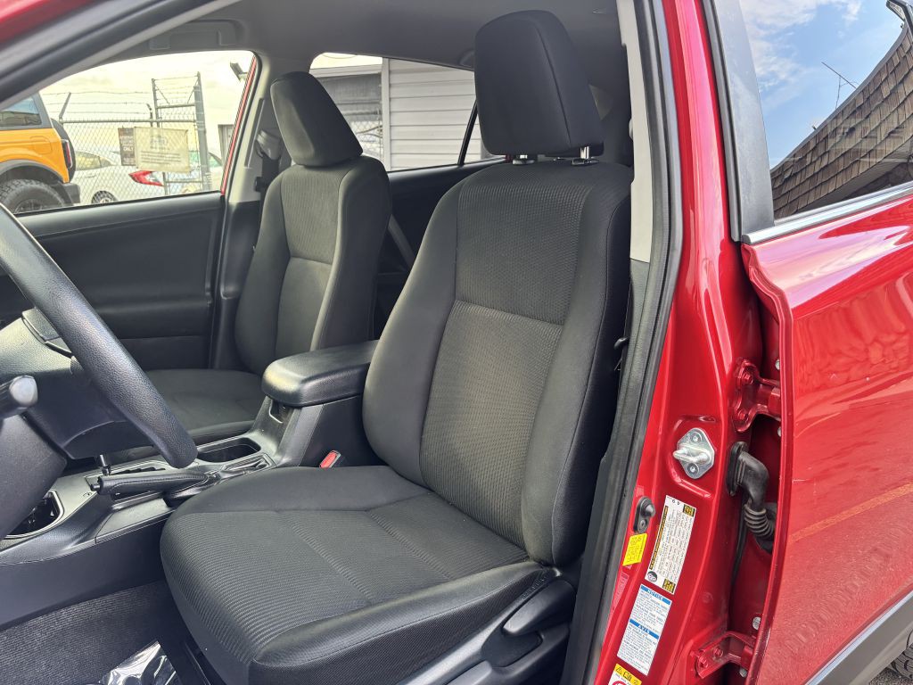 2017 Toyota Rav4 Image 13