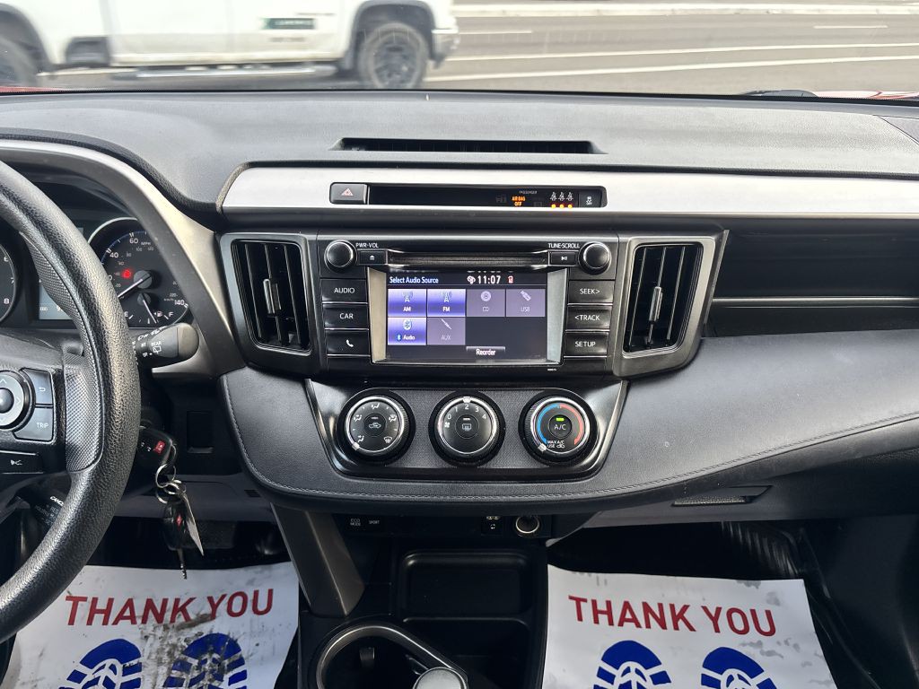 2017 Toyota Rav4 Image 18