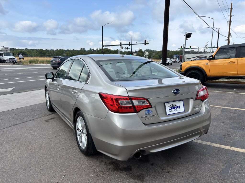 2015 Subaru Legacy Image 5