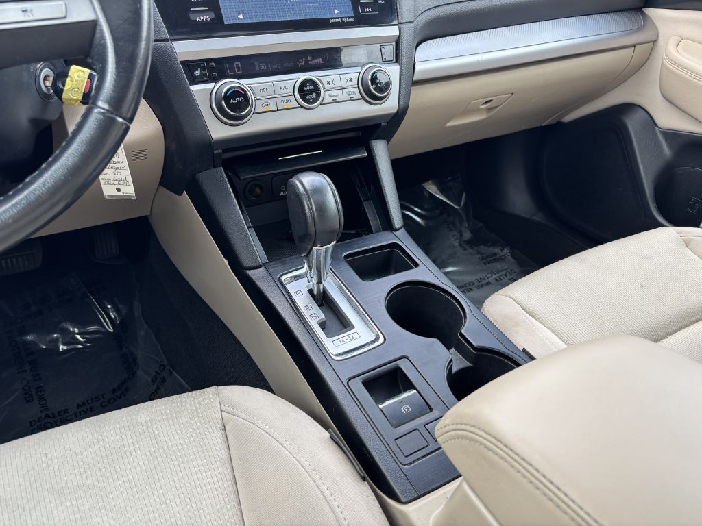 2015 Subaru Legacy Image 21