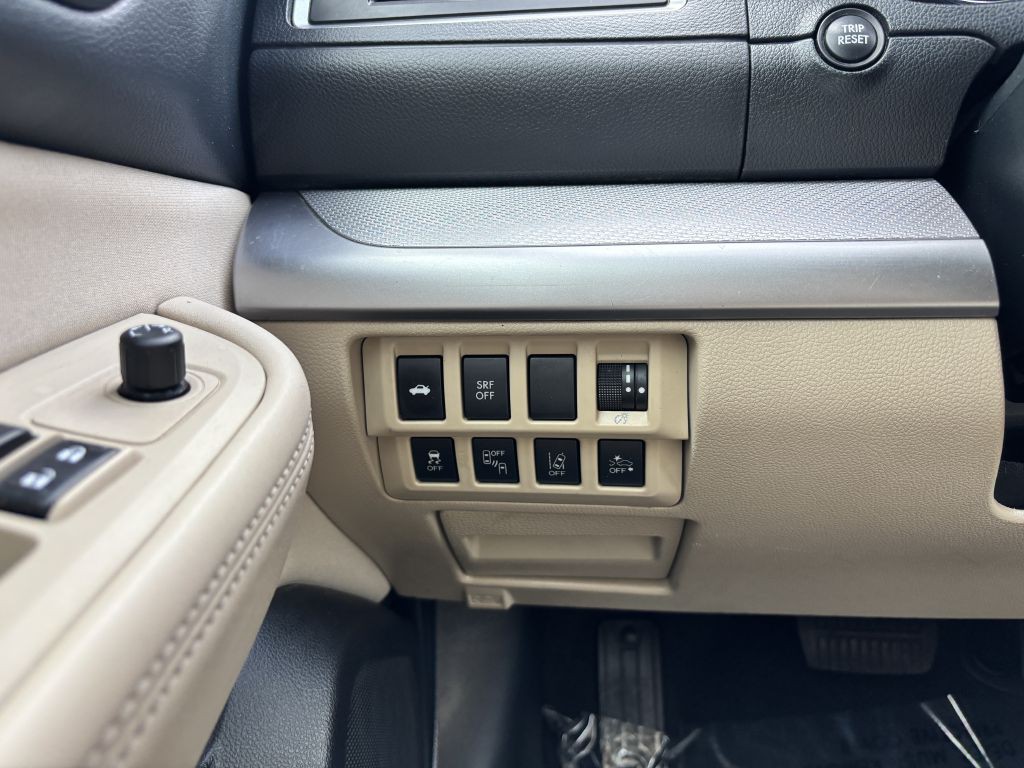 2015 Subaru Legacy Image 27