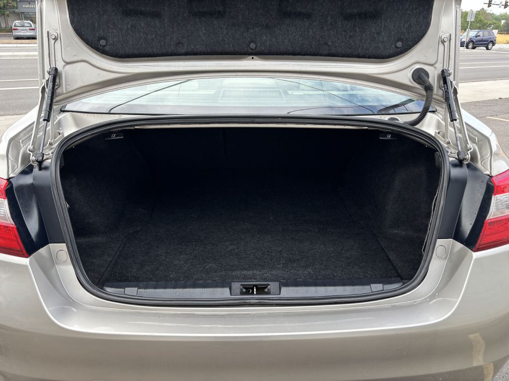 2015 Subaru Legacy Image 31