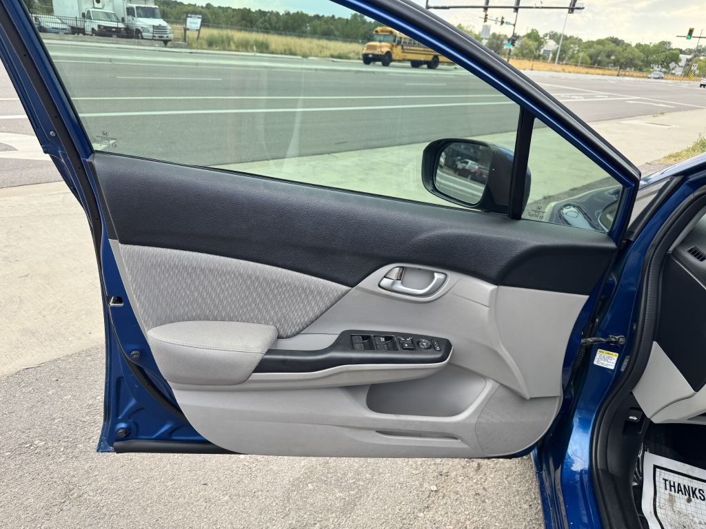 2015 Honda Civic Image 15