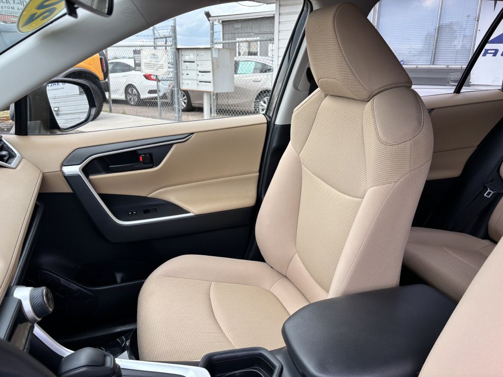 2020 Toyota Rav4 Image 14