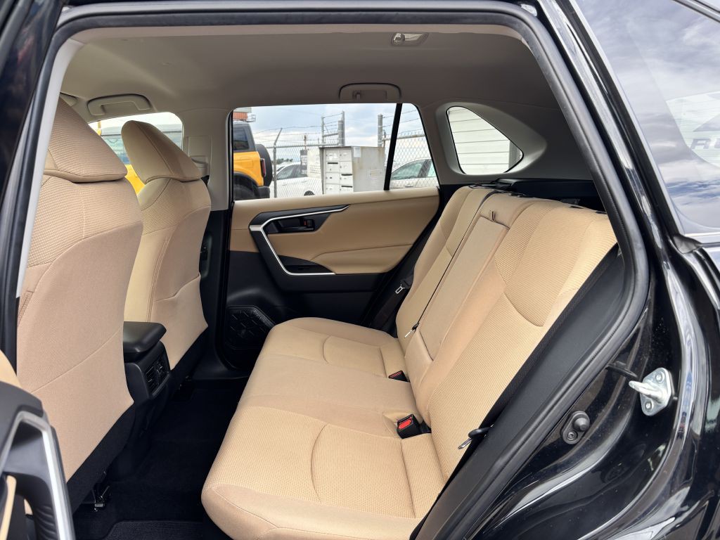 2020 Toyota Rav4 Image 16