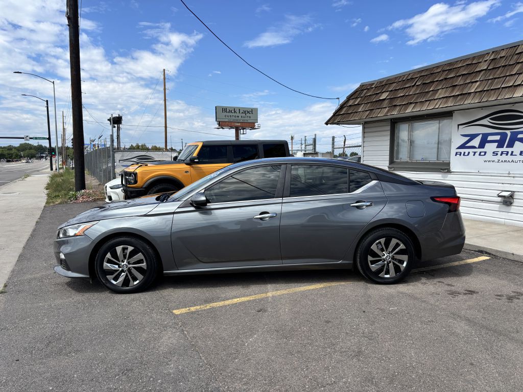 2019 Nissan Altima Image 4