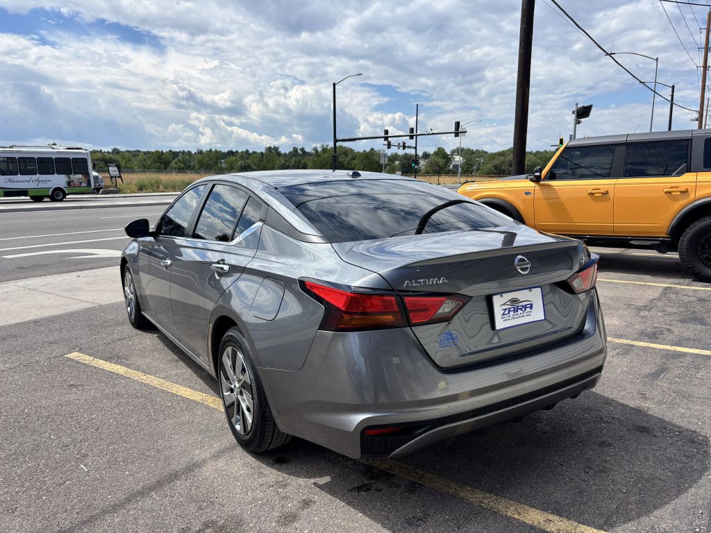 2019 Nissan Altima Image 5