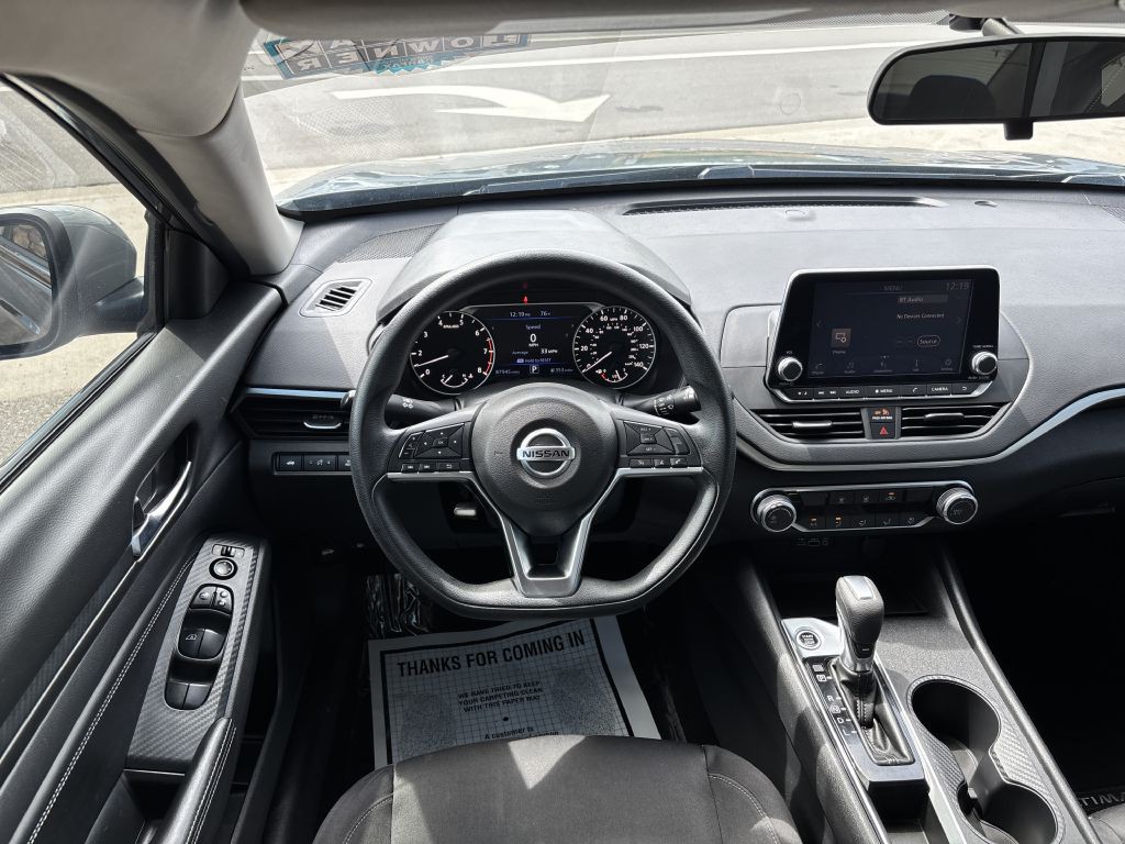 2019 Nissan Altima Image 19