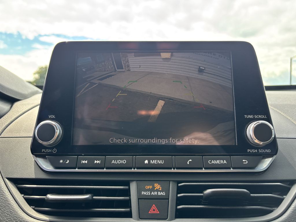 2019 Nissan Altima Image 22