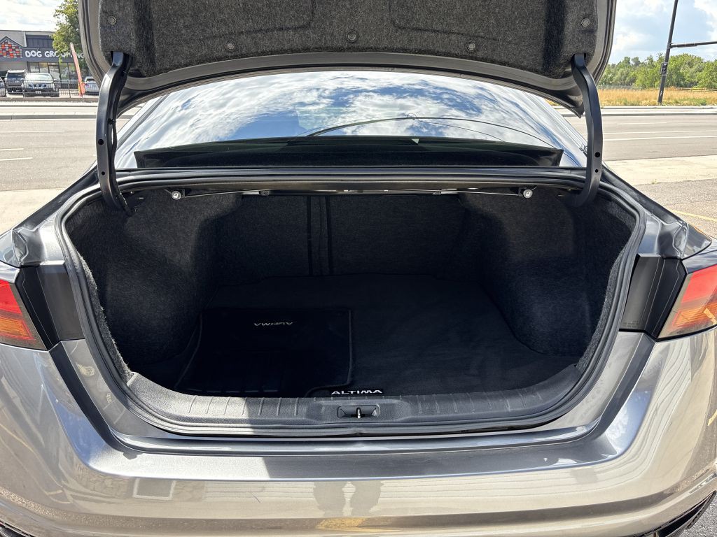 2019 Nissan Altima Image 24