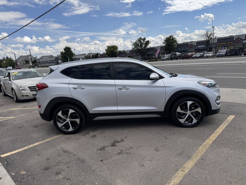 2017 Hyundai Tucson Image 8