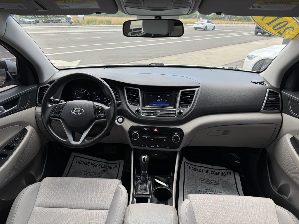 2017 Hyundai Tucson Image 17