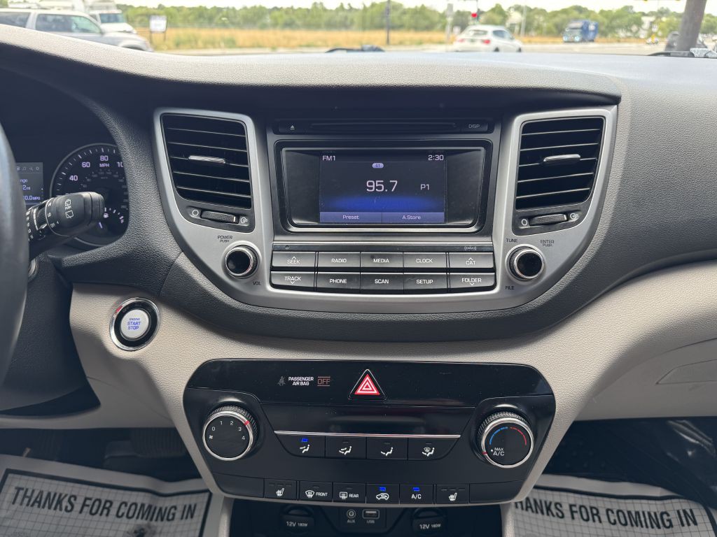 2017 Hyundai Tucson Image 18