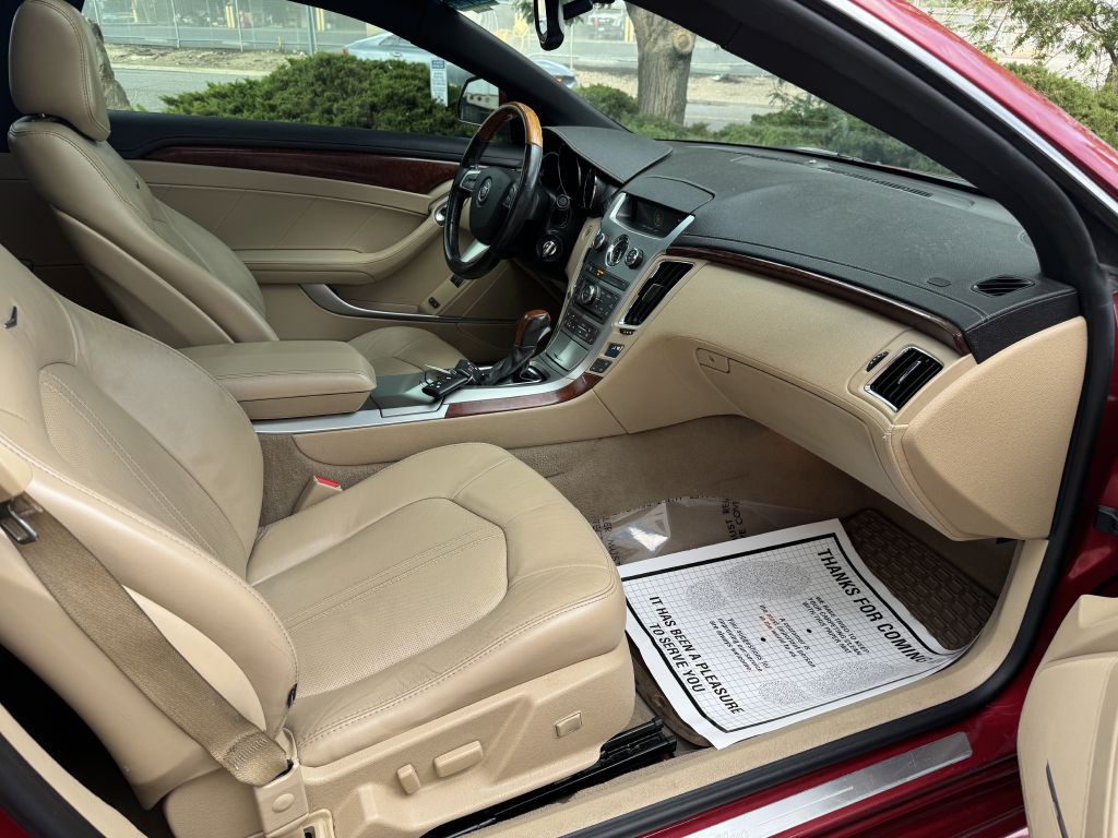 2011 Cadillac CTS Image 18
